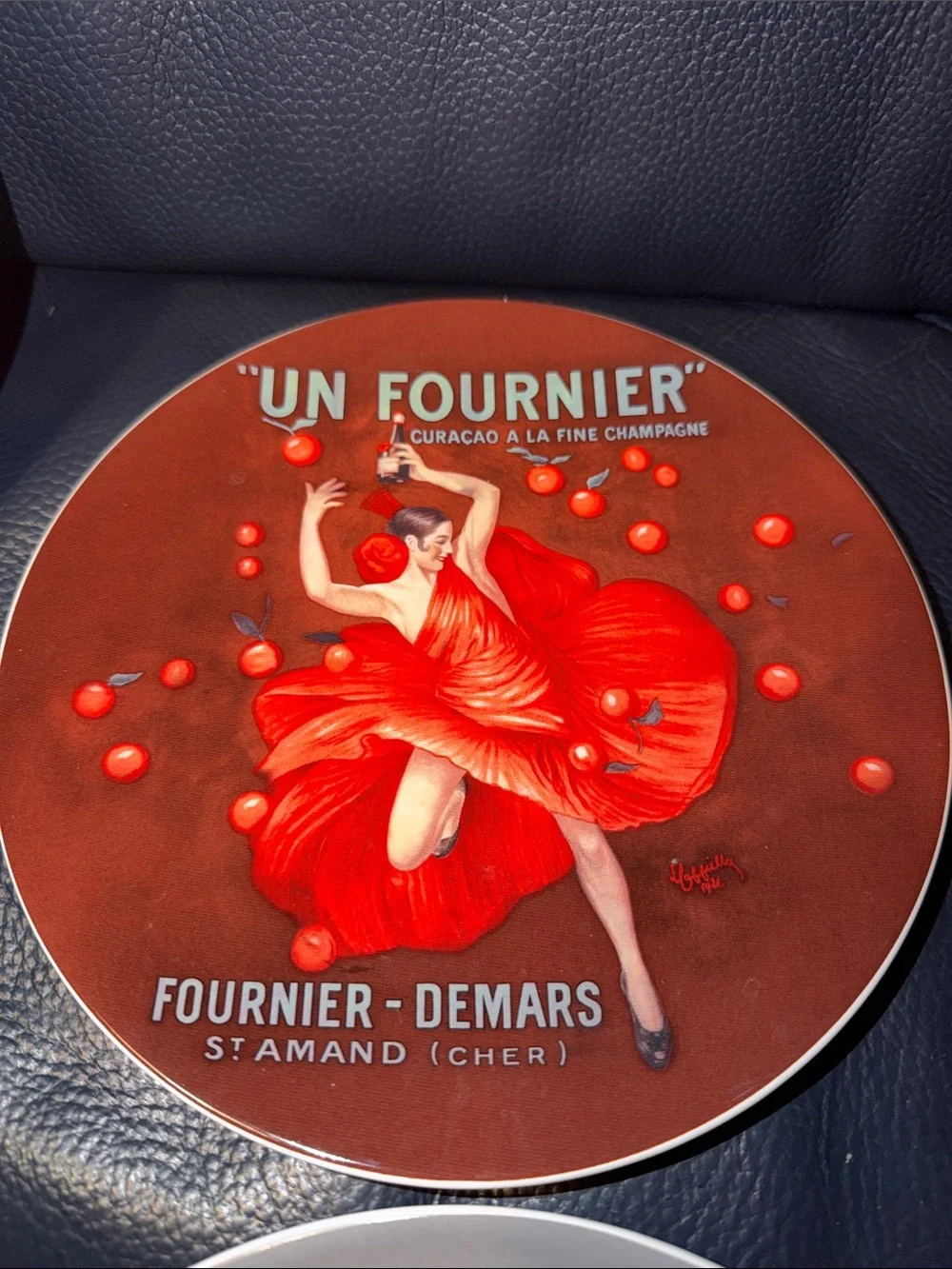 Pottery Barn Vintage Un Fournier Bubbly Cocktail Plates French Champagne Display